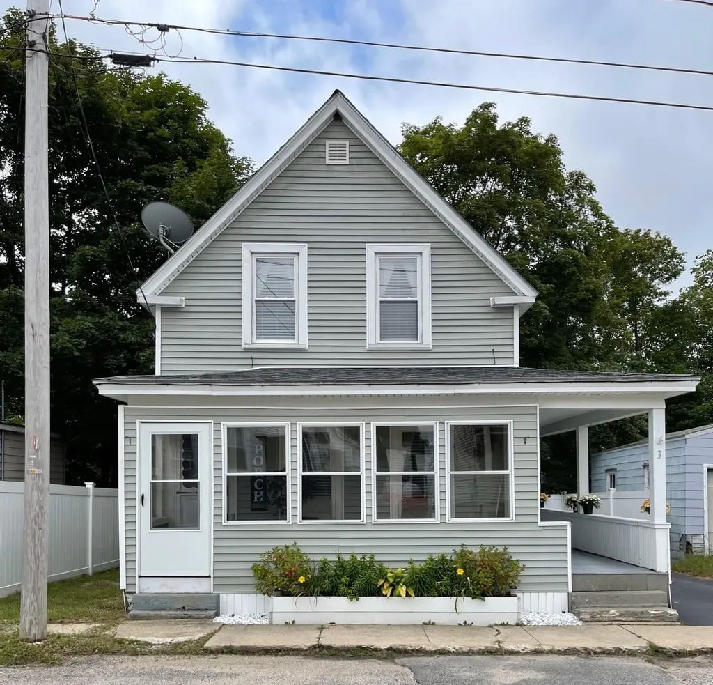 3 Moulton Court Sanford ME 04073
