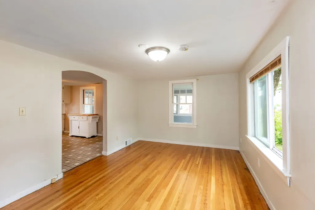 342 Minot Avenue Auburn ME 04210