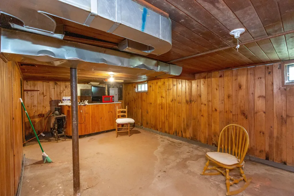 342 Minot Avenue Auburn ME 04210