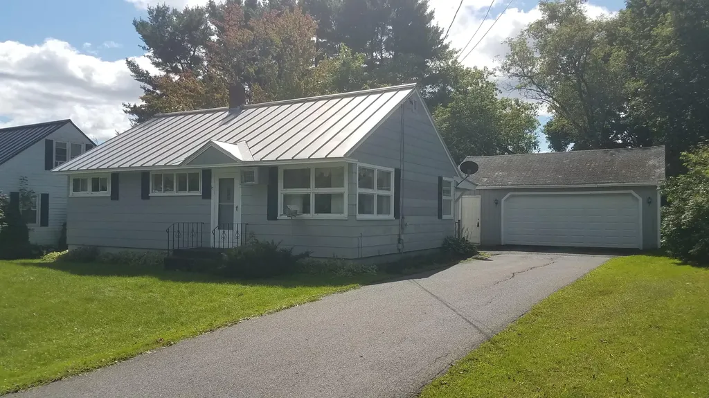 10 Mathews Avenue Waterville ME 04901