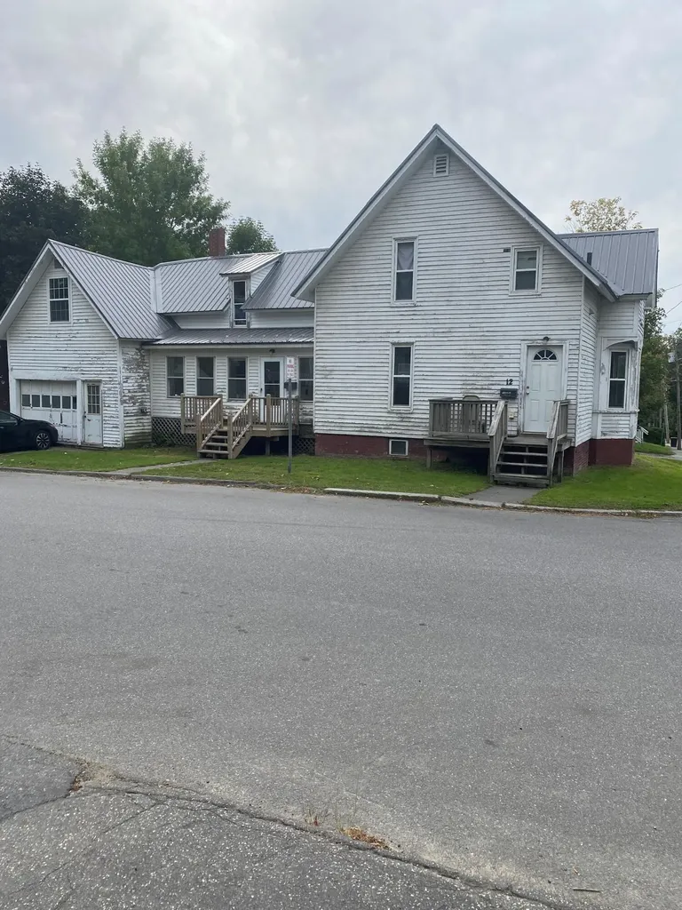 12 Middle Street Augusta ME 04330