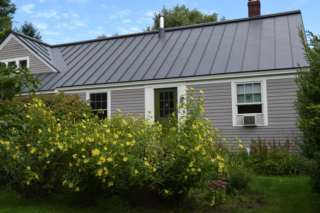 517 Harpswell Road Brunswick ME 04011