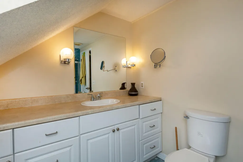 360 Grove Street Lewiston ME 04240