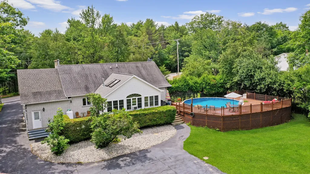 360 Grove Street Lewiston ME 04240