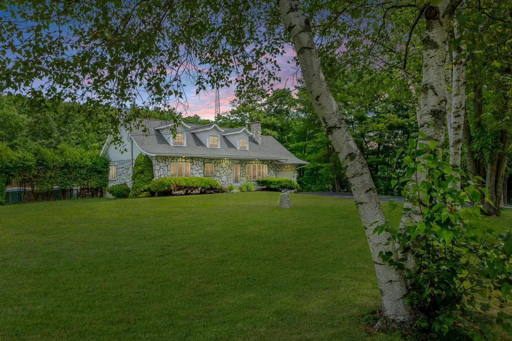 360 Grove Street Lewiston ME 04240
