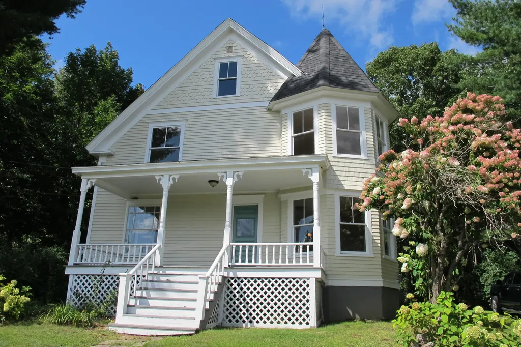 51 Jewell Street Brooks ME 04921