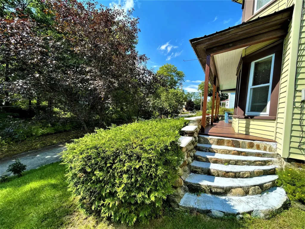 73 Whitman Street Mexico ME 04257