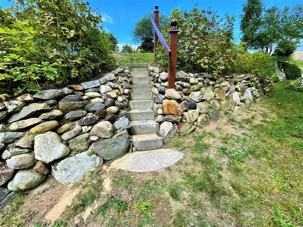 73 Whitman Street Mexico ME 04257