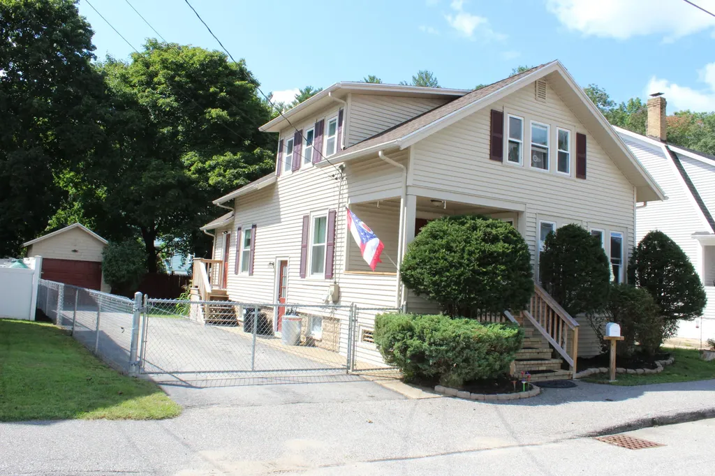 6 East Street Sanford ME 04073