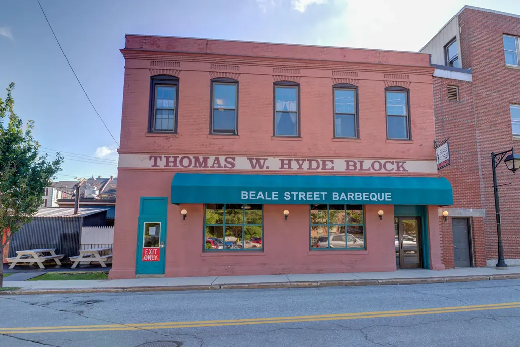 215 Water Street Bath ME 04530