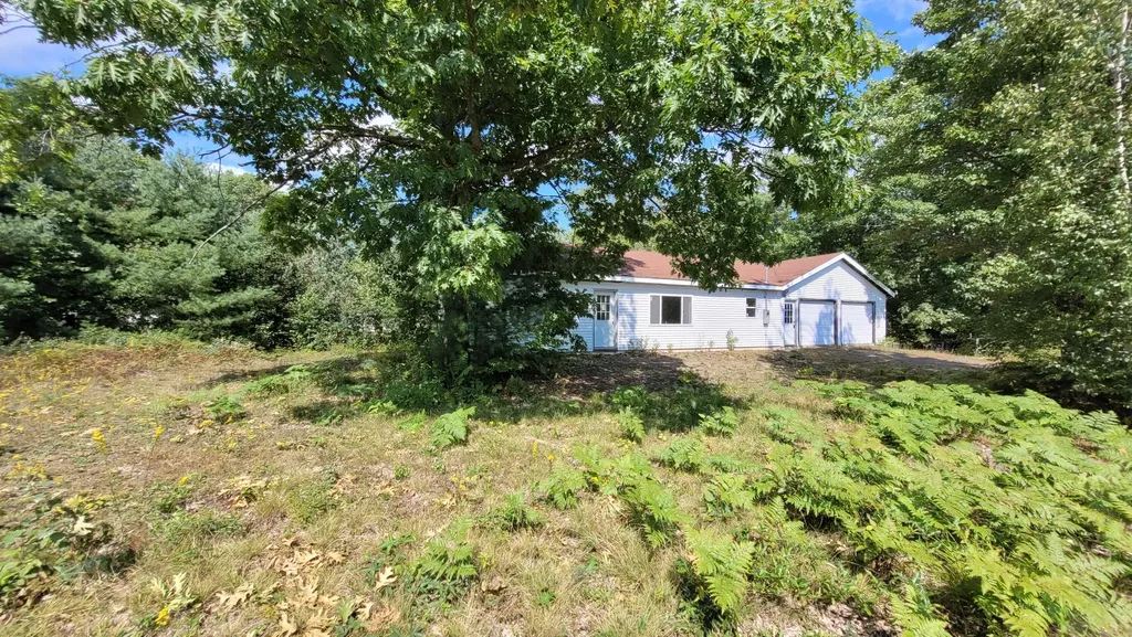 28 Lester Lane Milo ME 04463