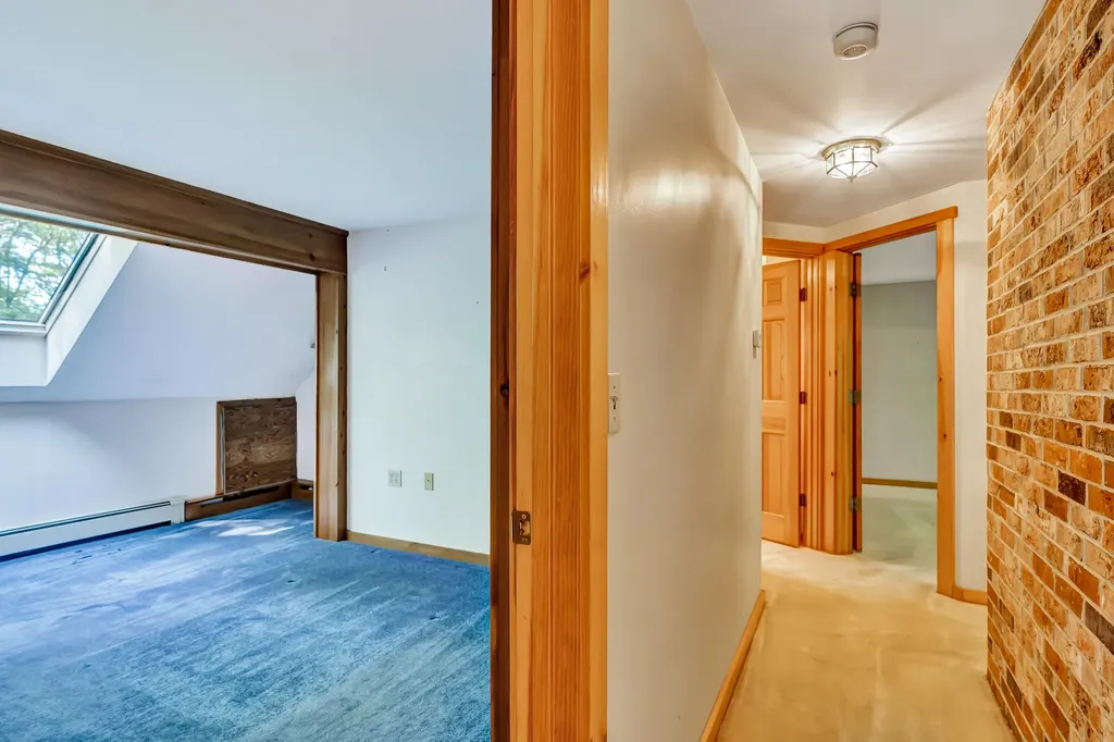 25 Oyster Creek Lane Nobleboro ME 04555