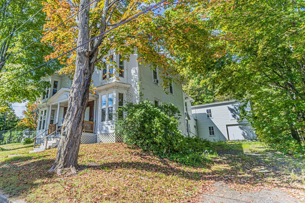 127 Orchard Street Farmington ME 04938