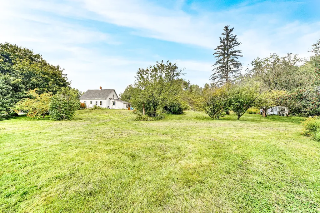264 South Hunts Meadow Road Whitefield ME 04353