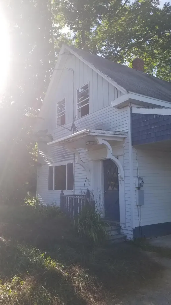 73 Union Street Calais ME 04619