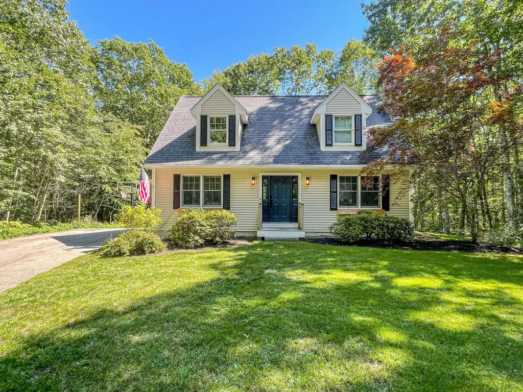 193 Chases Pond Road York ME 03909