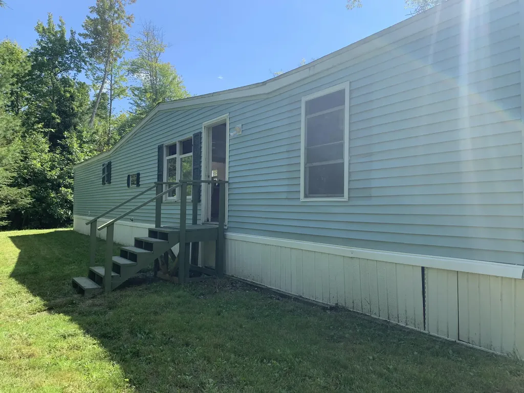 16 Taylor Drive Sabattus ME 04280
