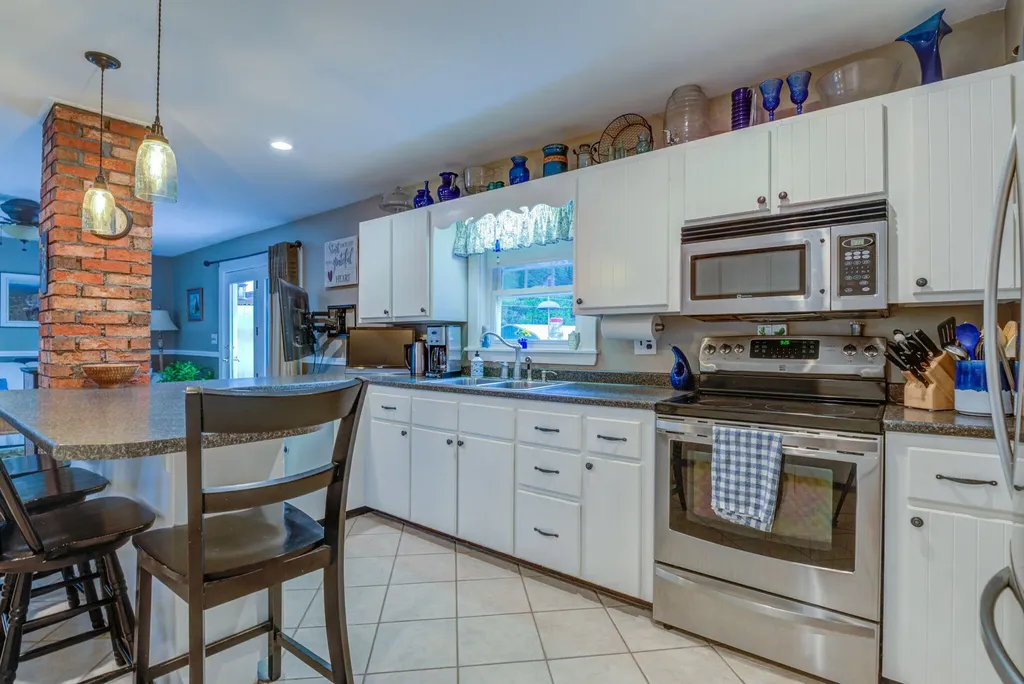 304 Quaker Ridge Road Casco ME 04015