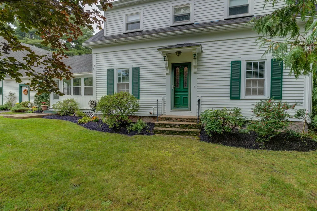 304 Quaker Ridge Road Casco ME 04015