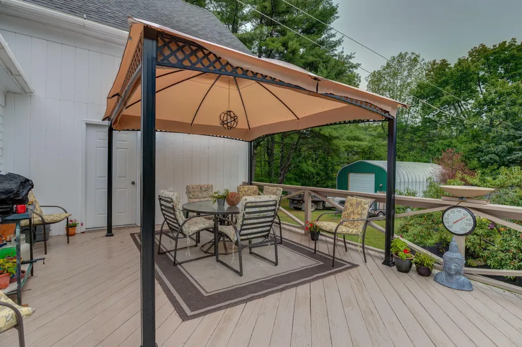 304 Quaker Ridge Road Casco ME 04015