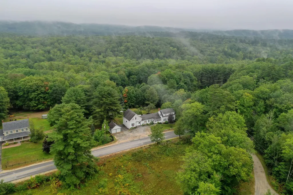 304 Quaker Ridge Road Casco ME 04015