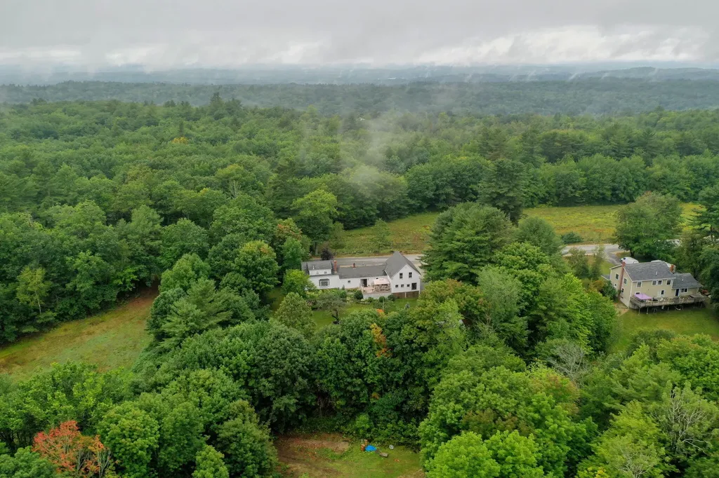 304 Quaker Ridge Road Casco ME 04015