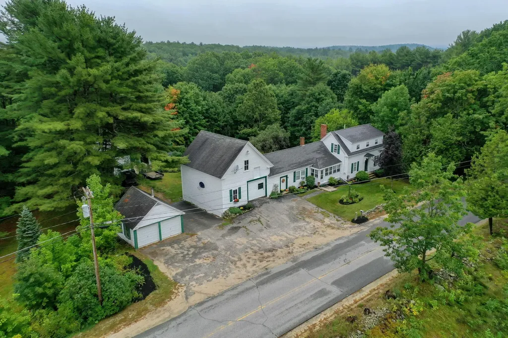 304 Quaker Ridge Road Casco ME 04015