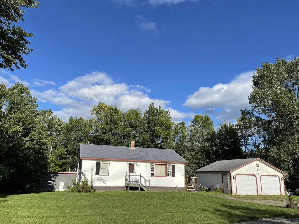 502 Ridge Road Plymouth ME 04969