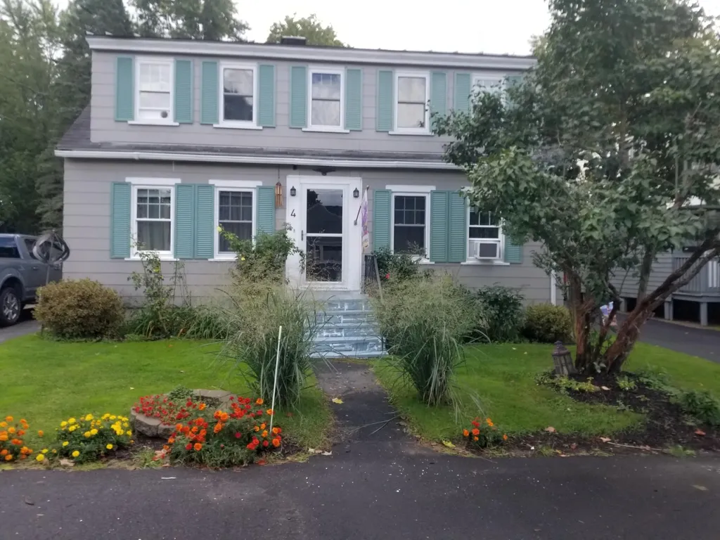 4 Promenade Avenue Saco ME 04072
