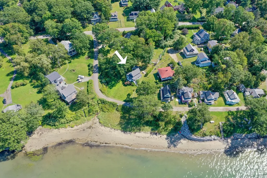 55 Oaklawn Road Portland ME 04108