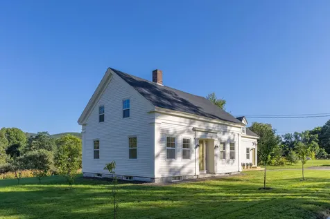 639 West Street Rockport ME 04856