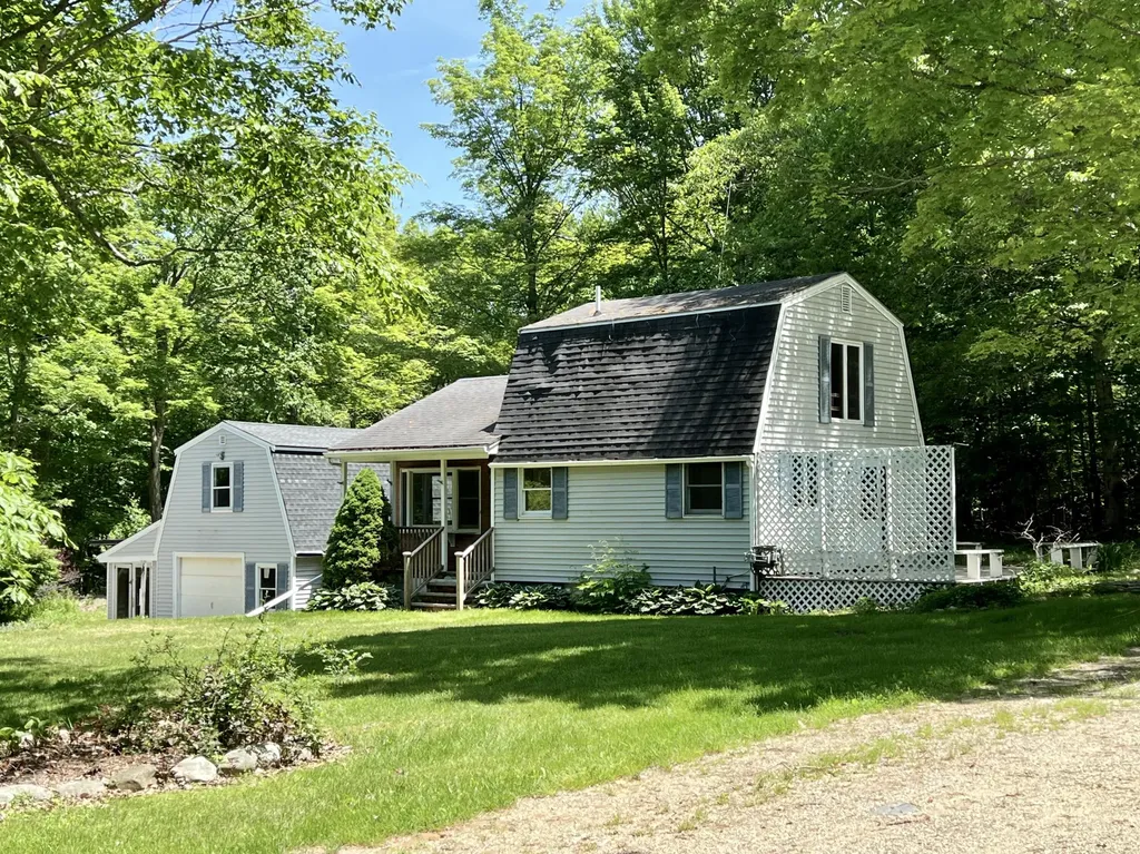 124 North Road Chebeague Island ME 04017