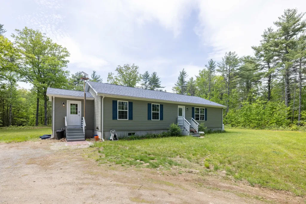 301 Calls Hill Road Dresden ME 04342