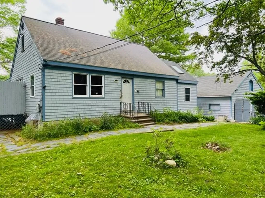 256 Carding Machine Road Bowdoinham ME 04008