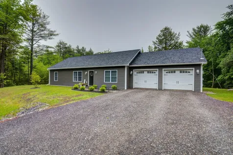 2 Diamond Drive Freeport ME 04032