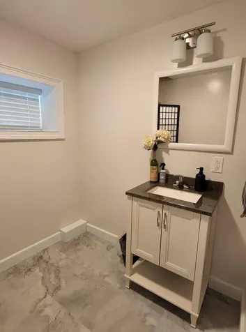407 Hebron Road Paris ME 04281