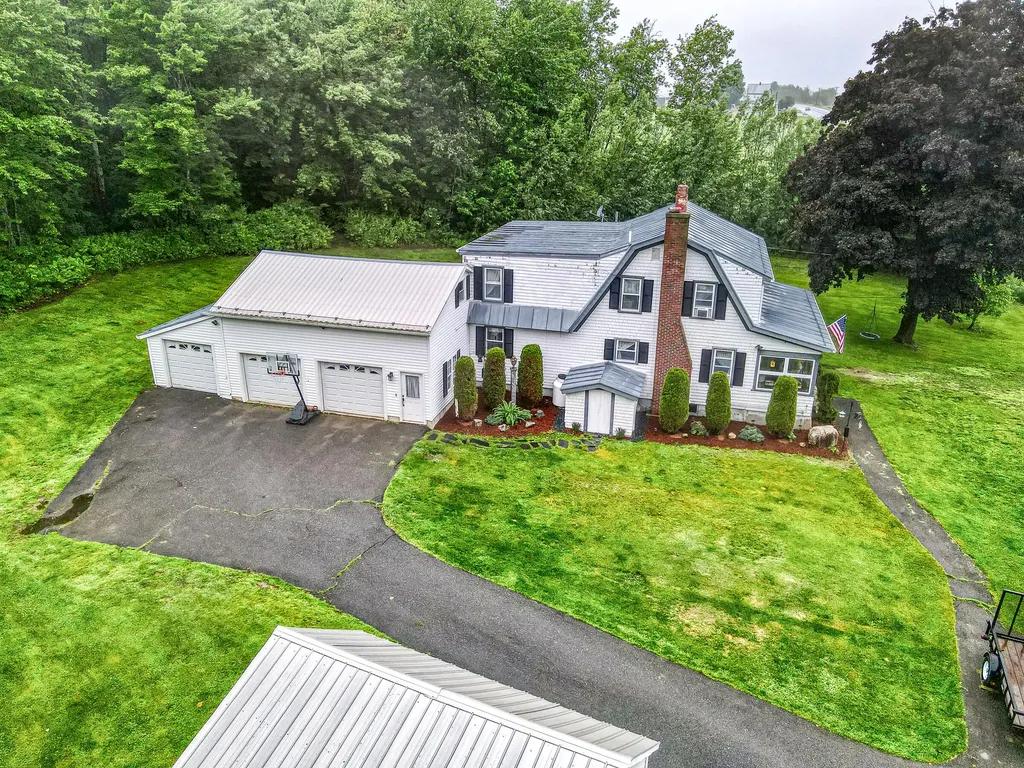 385 Skowhegan Road Fairfield ME 04937
