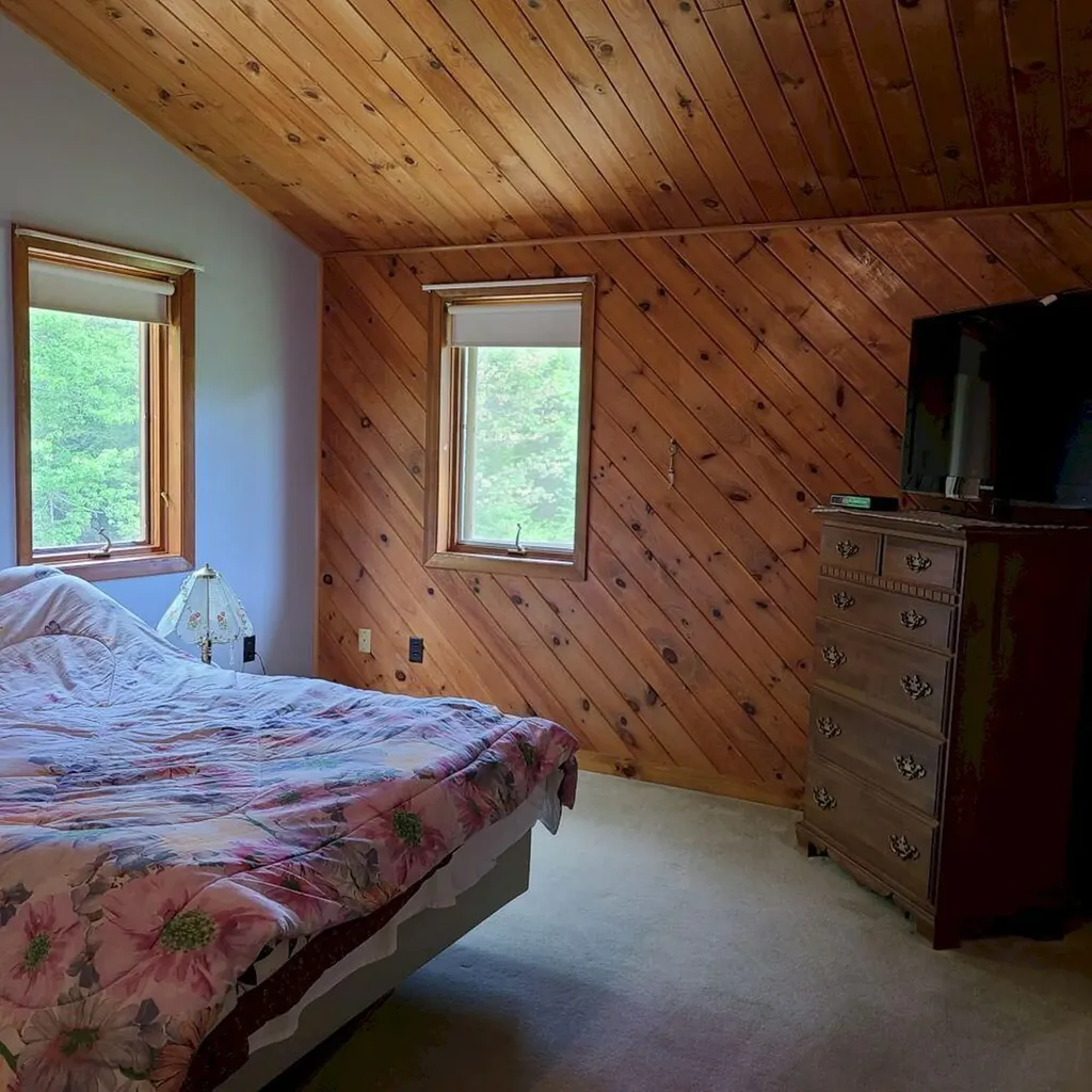 32 Sicotte Road Peru ME 04290