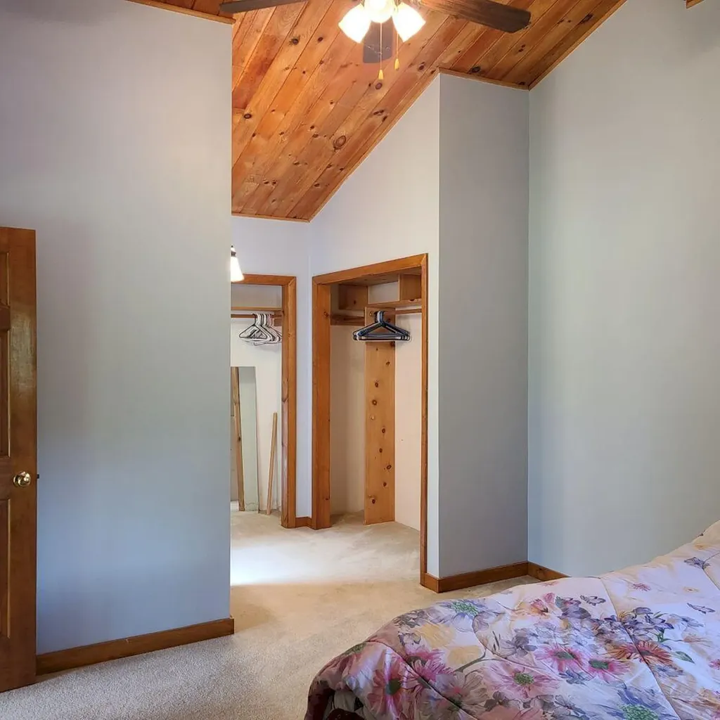 32 Sicotte Road Peru ME 04290