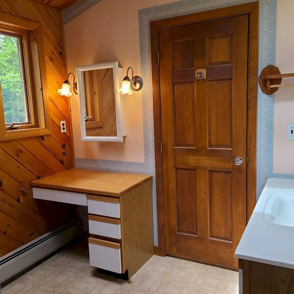 32 Sicotte Road Peru ME 04290