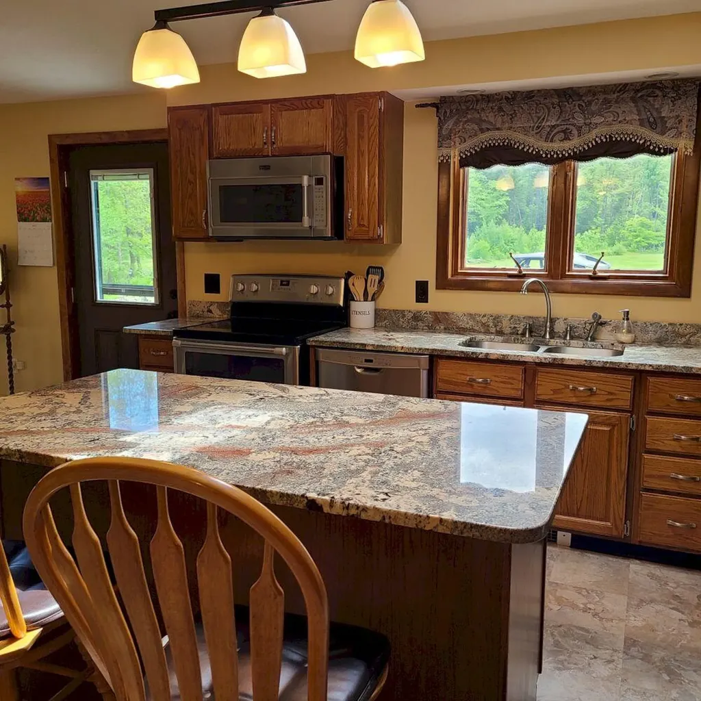 32 Sicotte Road Peru ME 04290