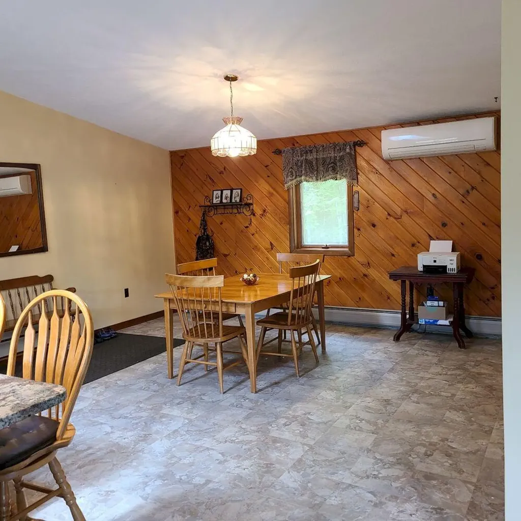 32 Sicotte Road Peru ME 04290