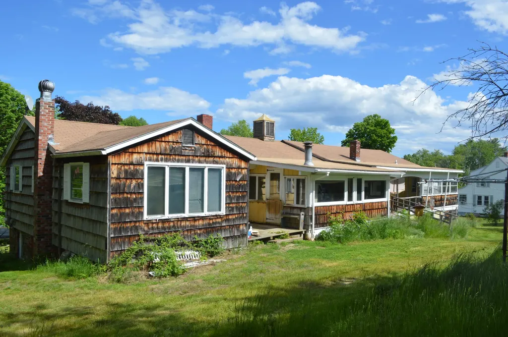 168 Main Street Windham ME 04062