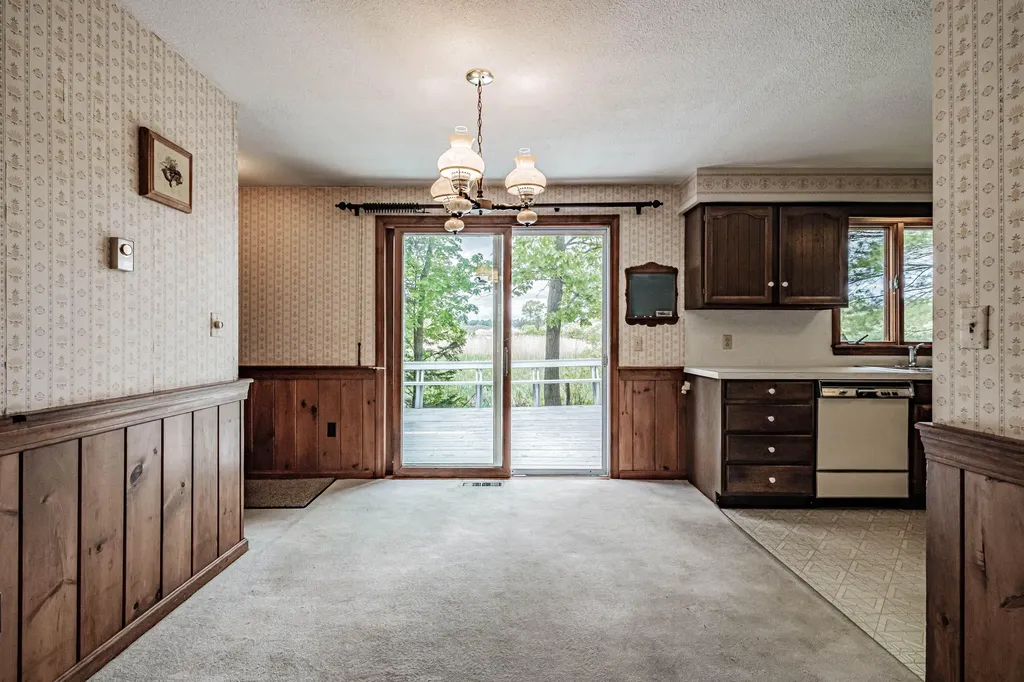 33 Old County Road Scarborough ME 04074