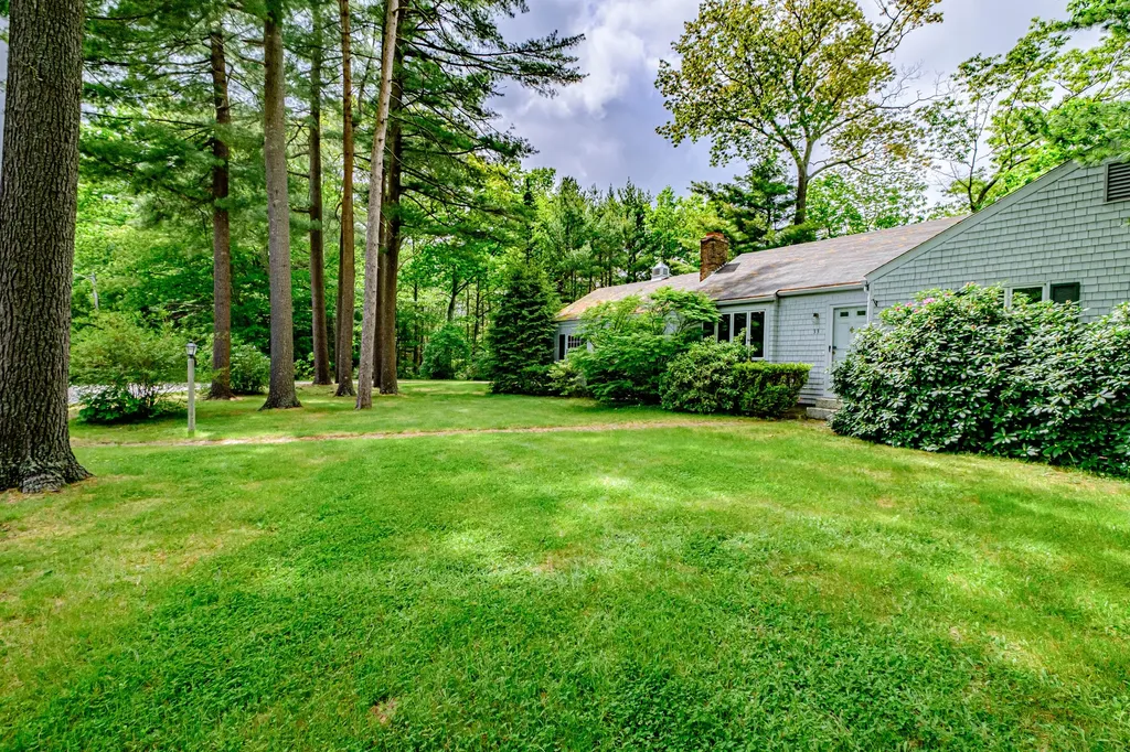 33 Old County Road Scarborough ME 04074