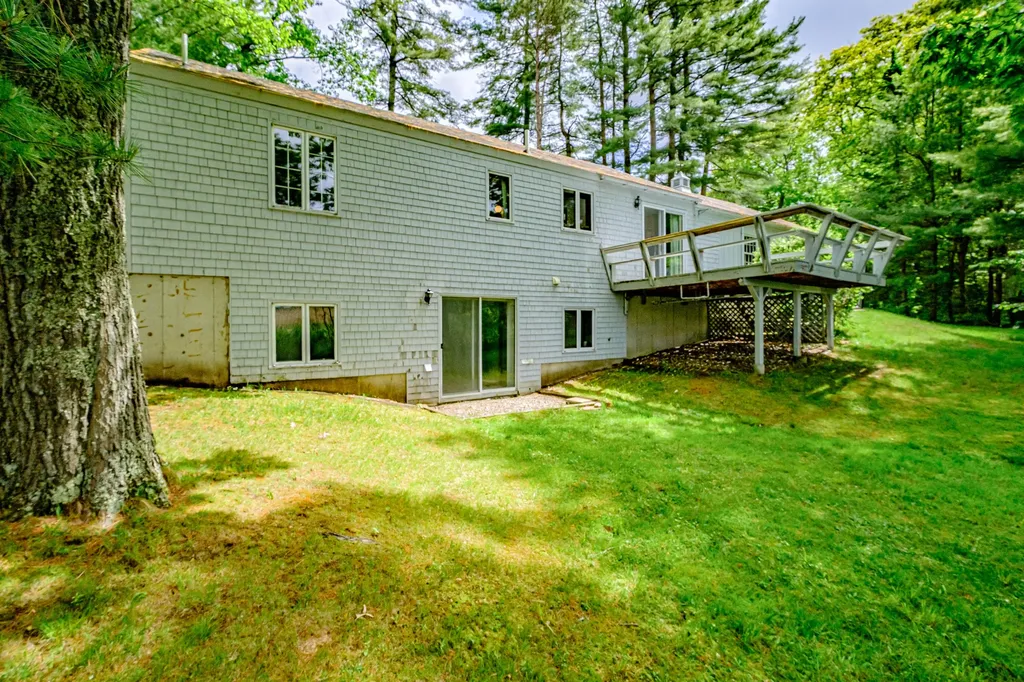 33 Old County Road Scarborough ME 04074