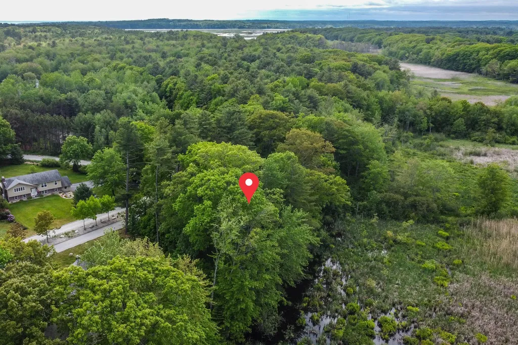 33 Old County Road Scarborough ME 04074