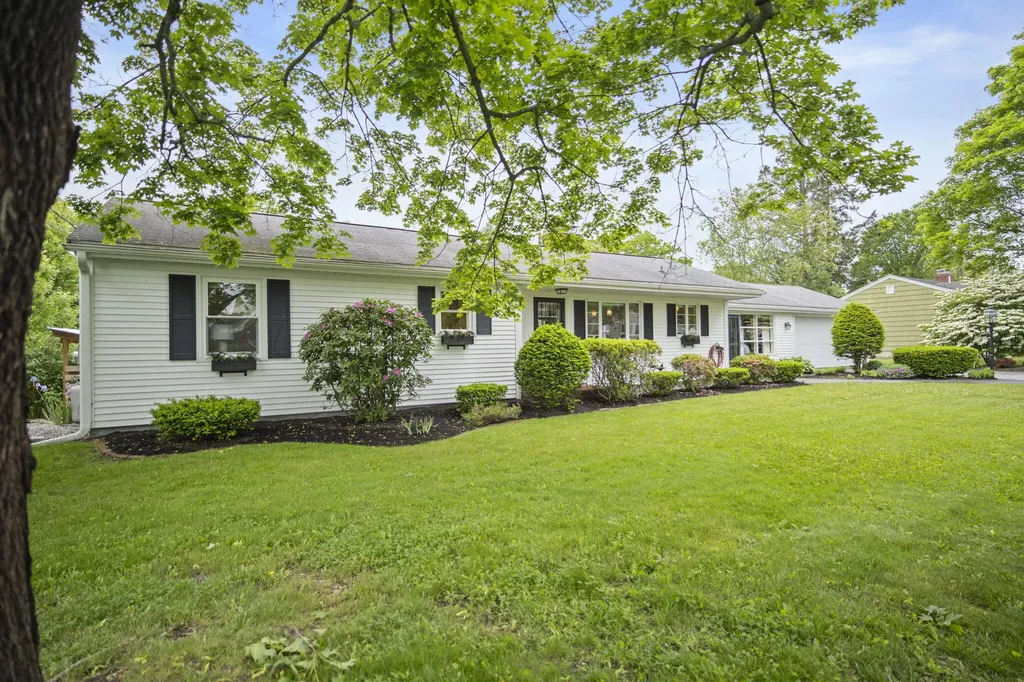 23 Brookside Road Portland ME 04103