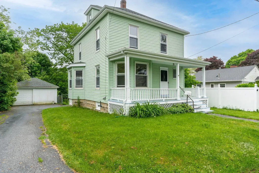 42 Savoy Street Portland ME 04103