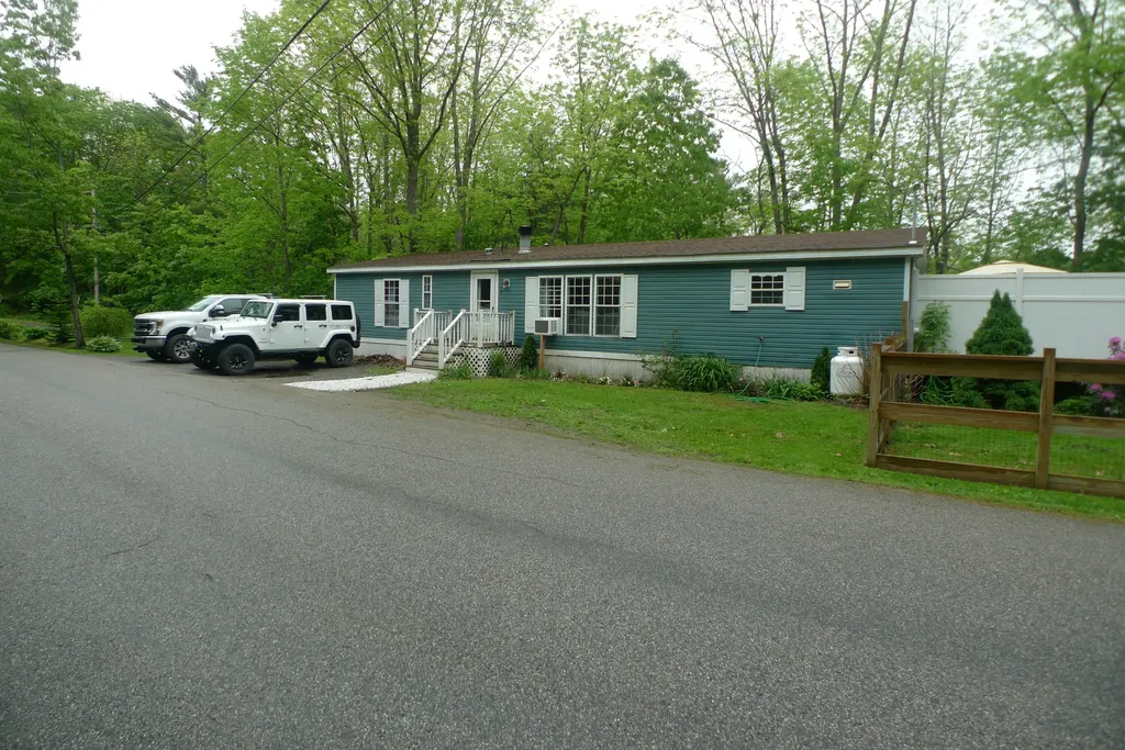 8 Knickerbocker Road Boothbay ME 04537